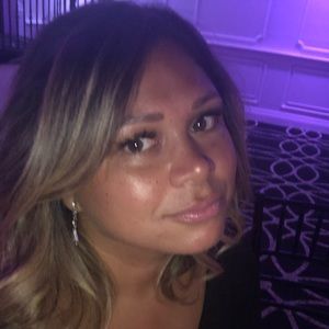 Meet your Posher, Beatriz